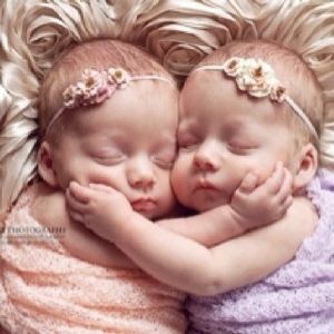 双子の赤ちゃん
